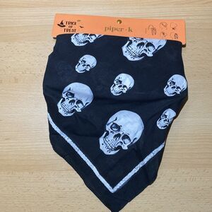 Piper K HALLOWEEN Hair Band White & Black Skull New